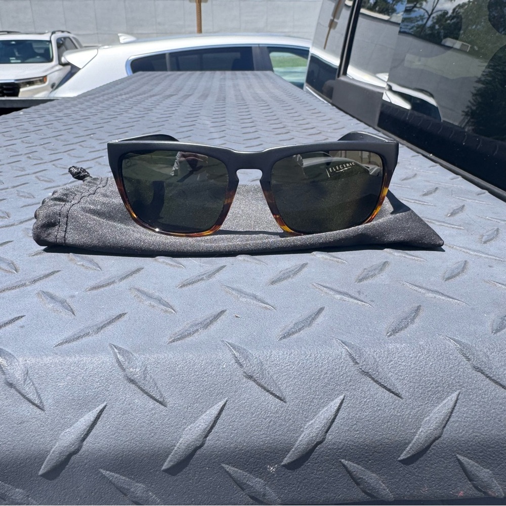 Electric Knoxville Darkside Tort / Grey Polarized Sunglasses
